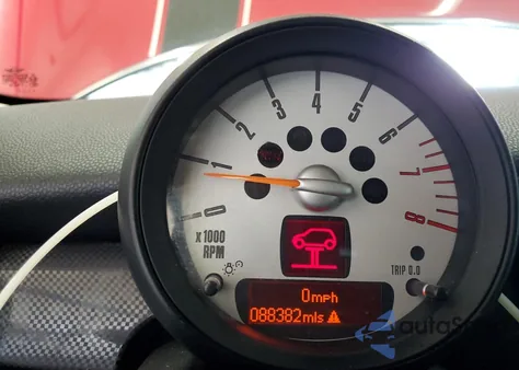 2011 Mini Cooper S z USA, uszkodzony, nr VIN WMWSV3C59BTY20708